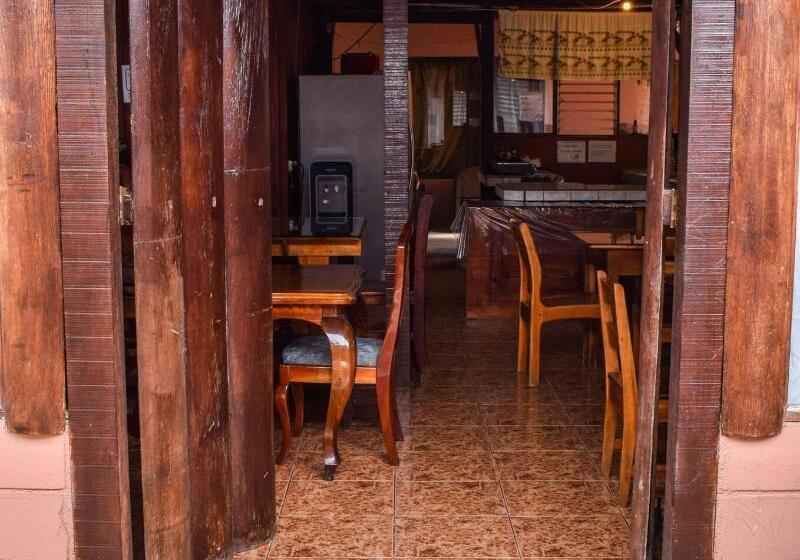הוסטל La Choza Inn
