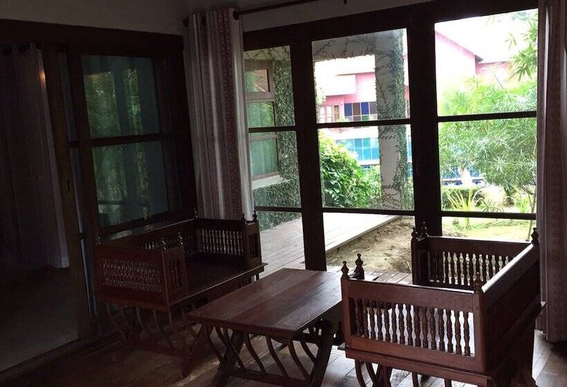 هتل Chiangmai Royal Creek