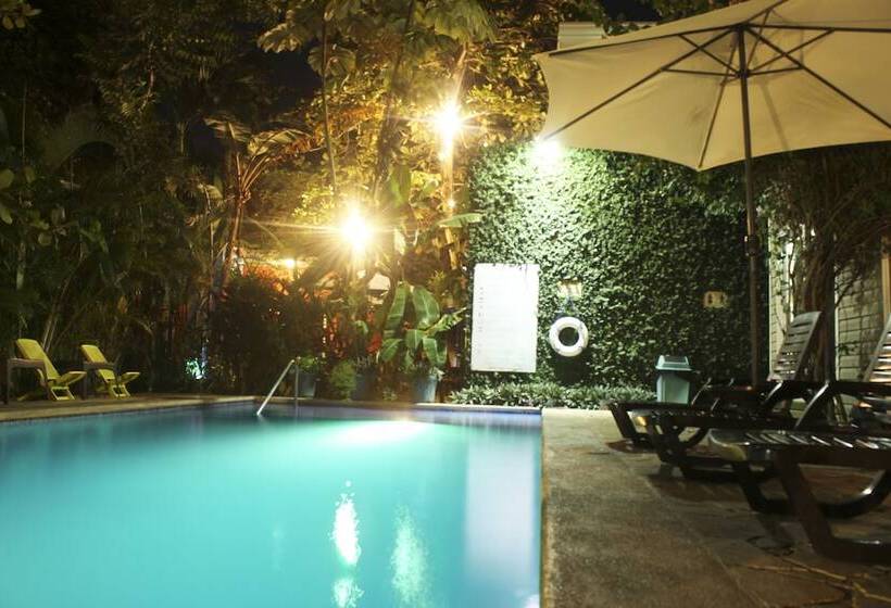 هتل Jaco Lodge Quiet Place