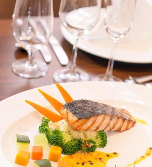 ホテル Muong Thanh Luxury Song Lam