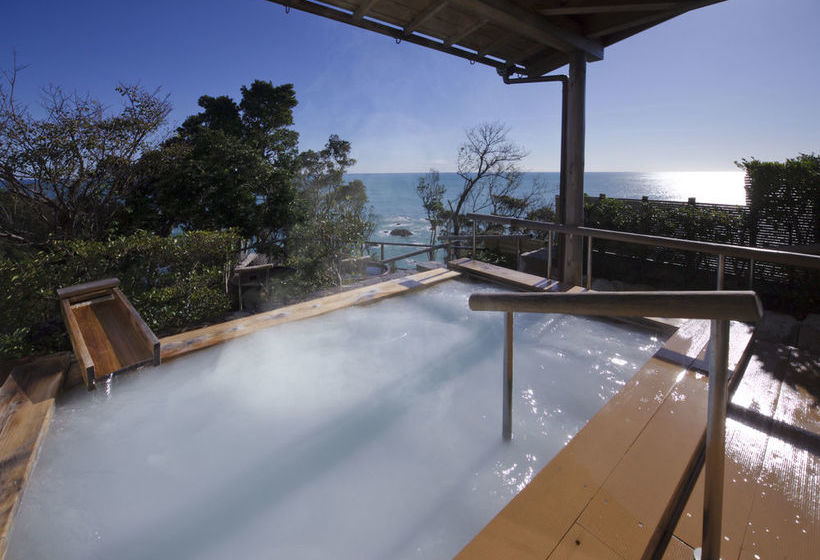 Отель Kyukamura Nanki Katsuura