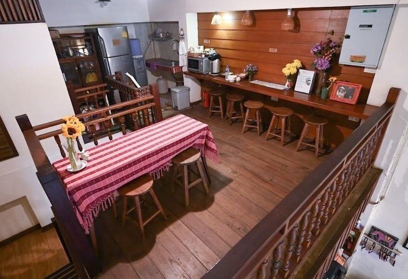 بنسيون Rustic Guest House