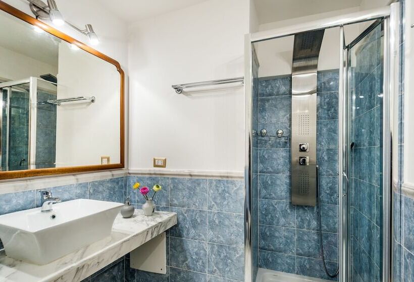 تختخواب و صبحانه Palazzo Bernardini Suites