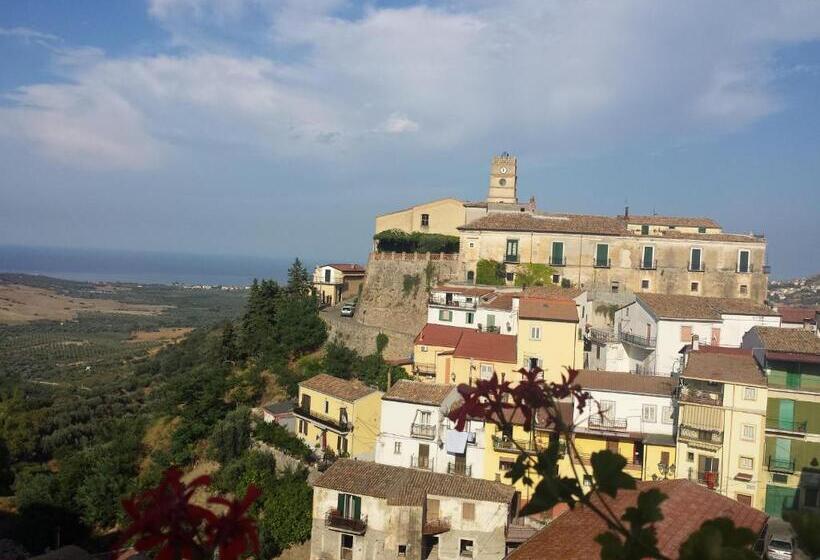 مبيت وإفطار Palazzo Madeo   Residenza D Epoca