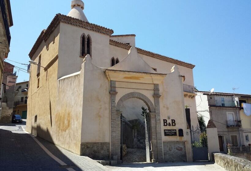 مبيت وإفطار Palazzo Madeo   Residenza D Epoca