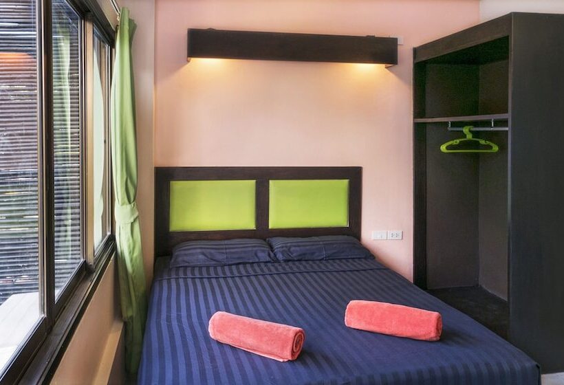 هتل Ubox Samui Hostel   Chaweng Beach