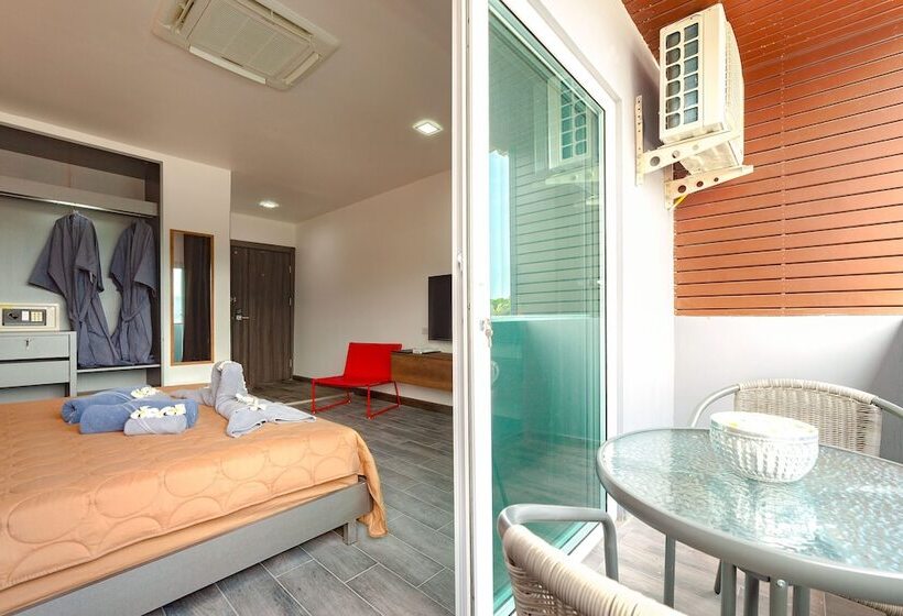 هتل Ubox Samui Hostel   Chaweng Beach