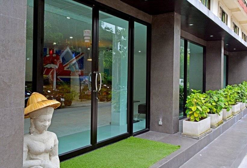 هتل Ubox Samui Hostel   Chaweng Beach