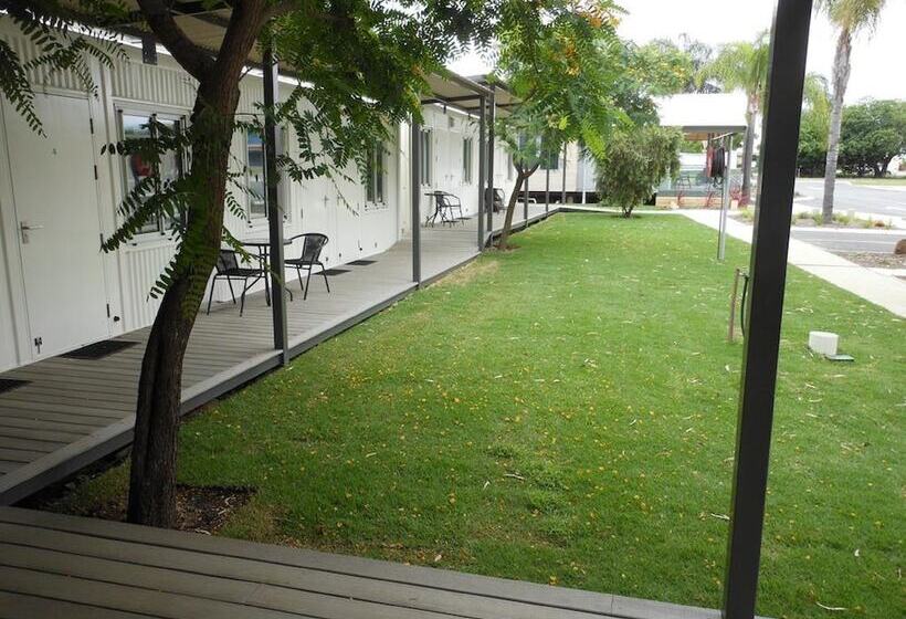 هتل Big4 Perth Midland Tourist Park