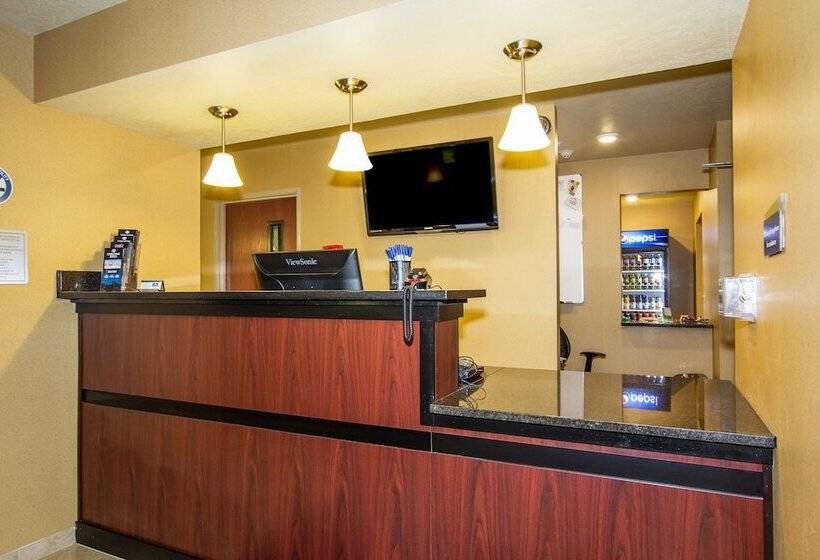בית מלון כפרי Cobblestone Inn & Suites  Corry