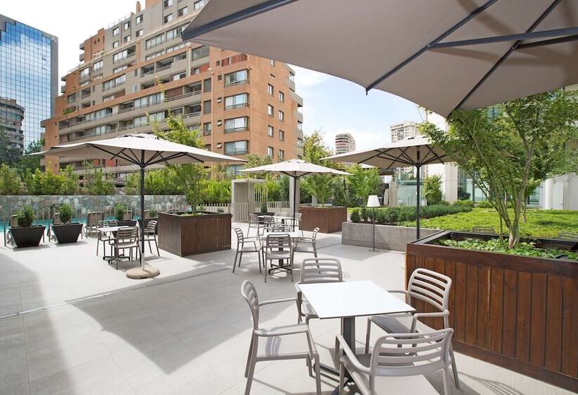 Отель Doubletree By Hilton Santiago Kennedy