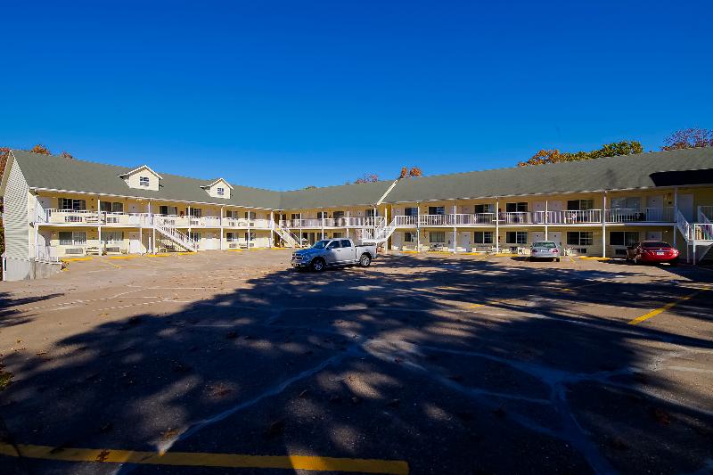 فندق على الطريق O Eureka Springs  Christ Of Ozark Area