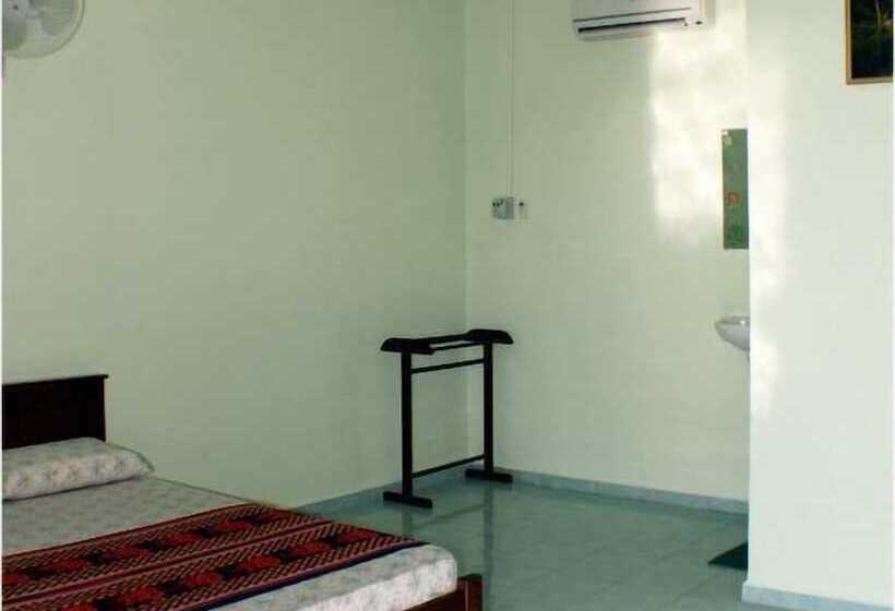 پانسیون Cenang Rest House