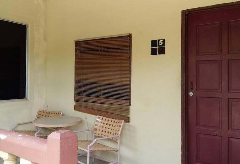 پانسیون Cenang Rest House