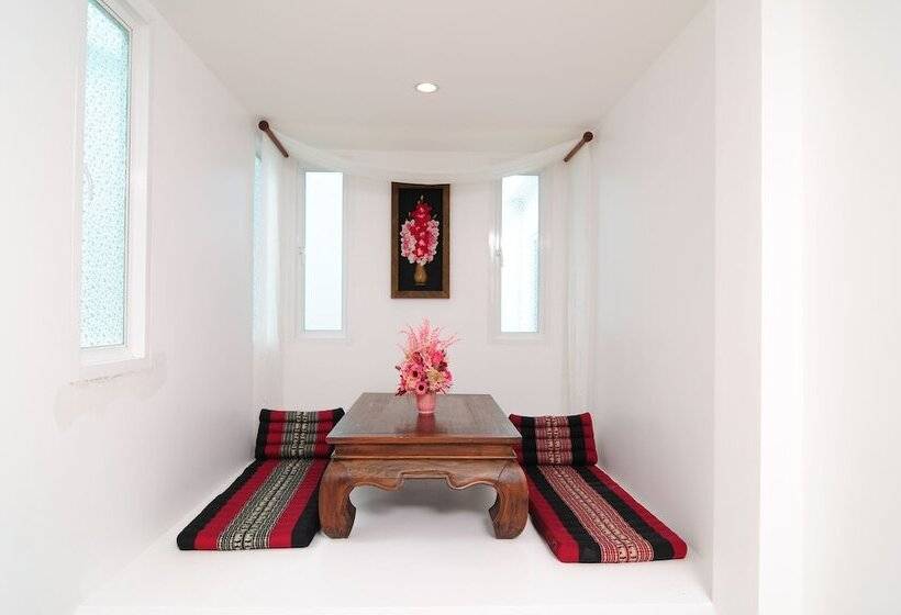 استراحتگاه Grand Bleu Ocean View Pool Suite