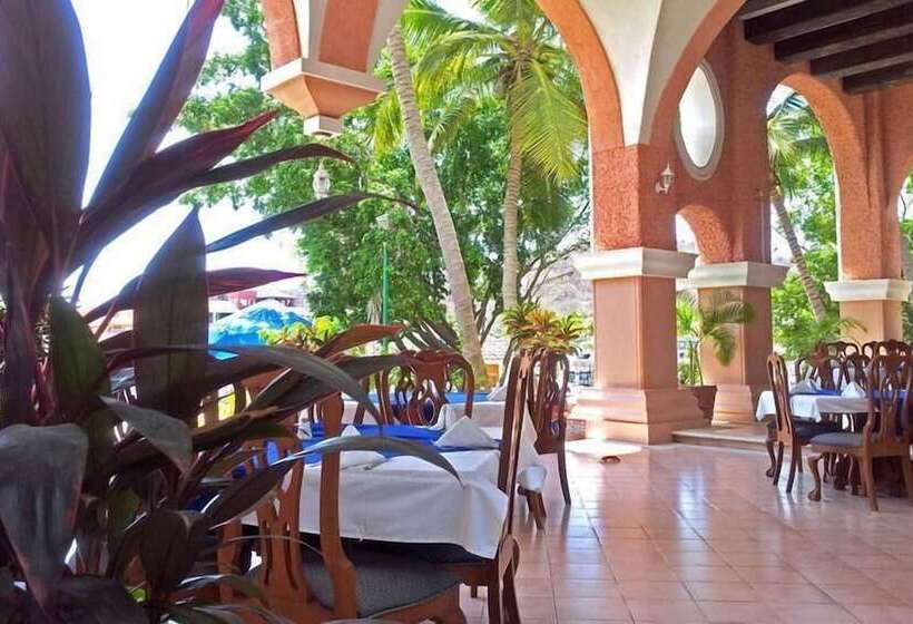 هتل Canadian Resort Huatulco