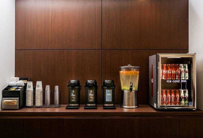 فندق Courtyard By Marriott Long Island City/new York Manhattan View