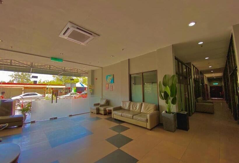 هتل Langgura Baron Resort