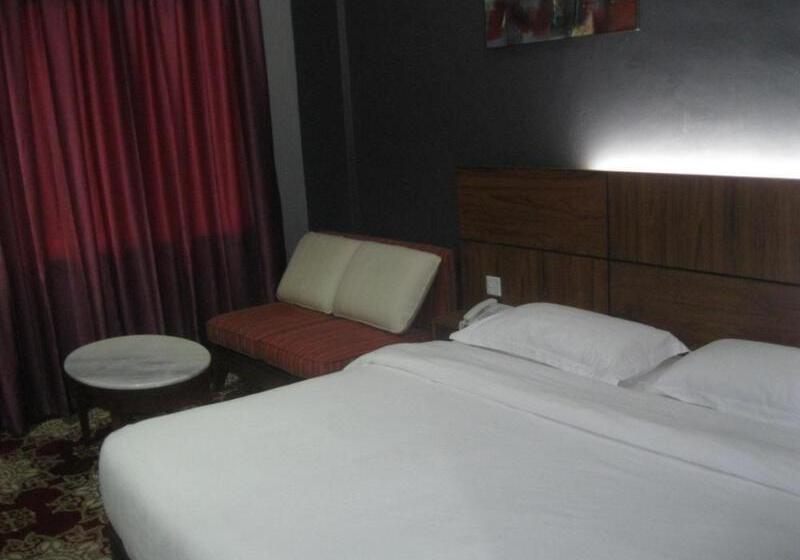هتل Langgura Baron Resort