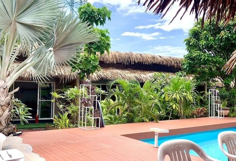 هتل Lipe Oasis Resort
