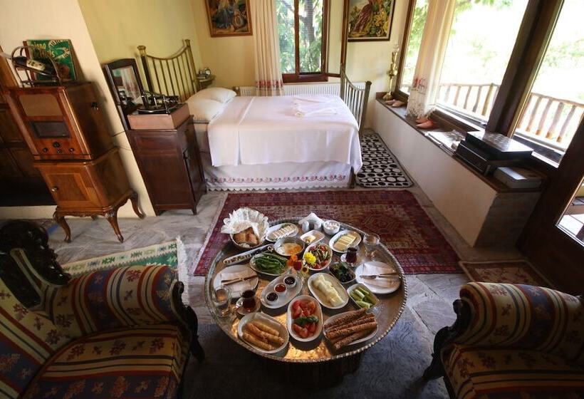 هتل Stonehouse By Ipek