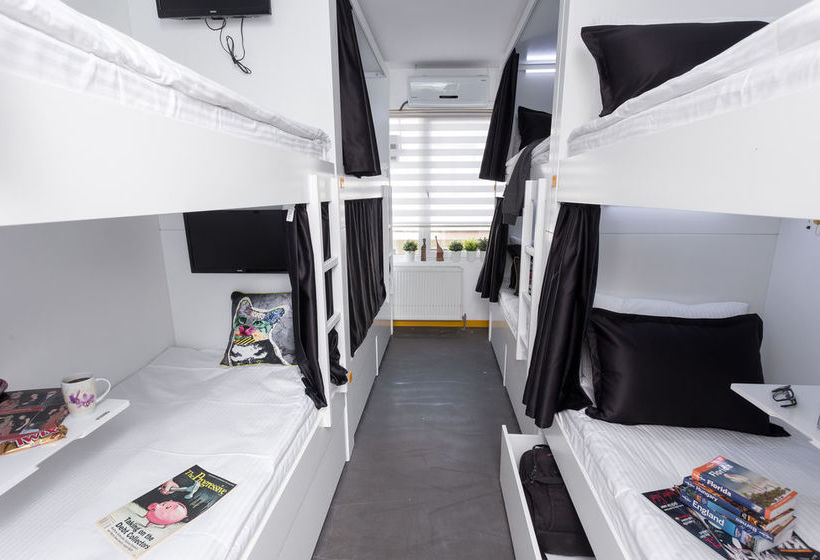 Inn 14 Hostel