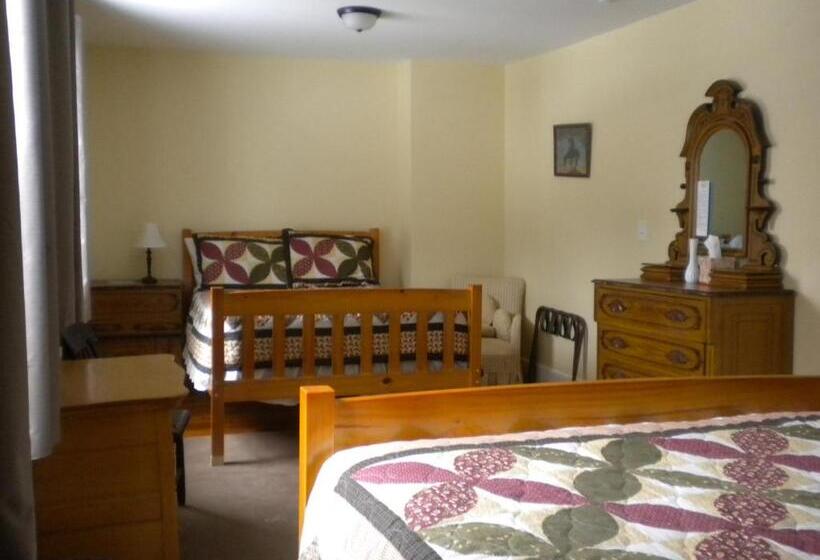 بنسيون The Sterling Inn