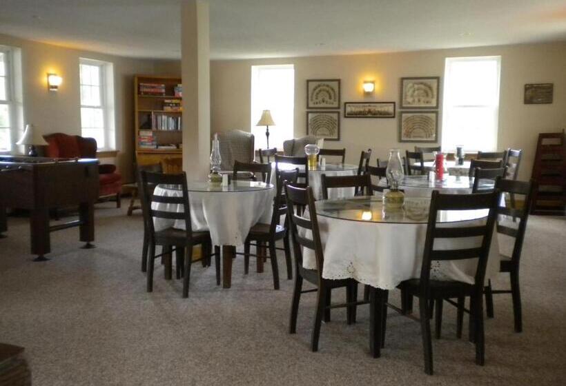 بنسيون The Sterling Inn