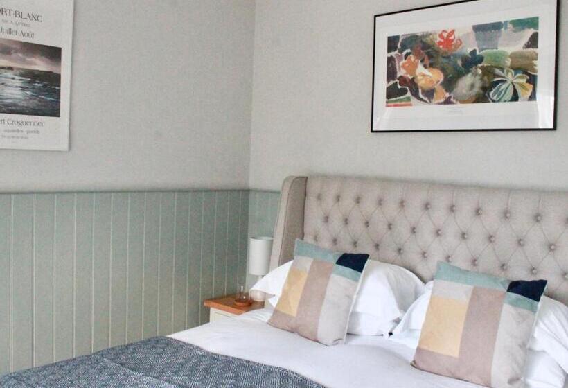 민박 The Bosham Boathouse