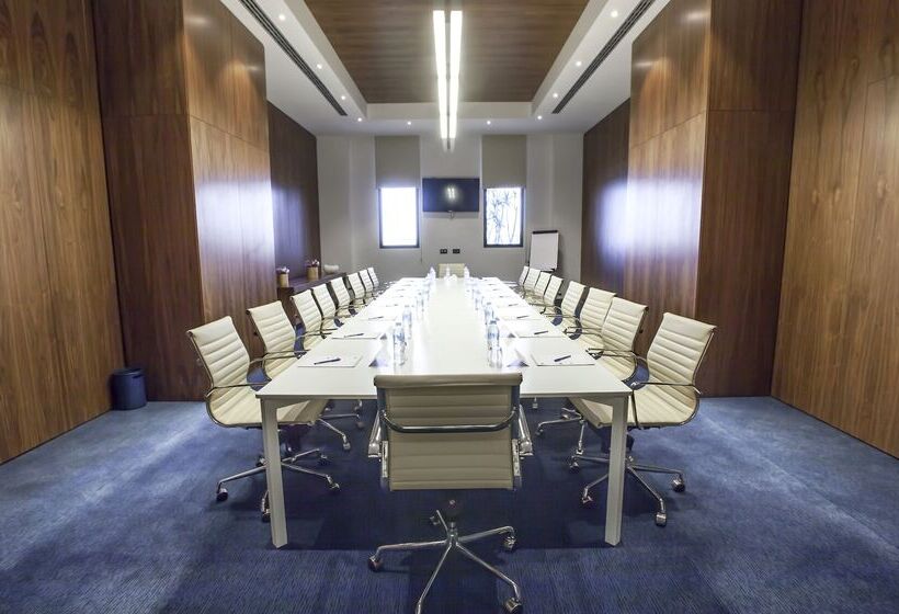 هتل Royal Tulip Skikda