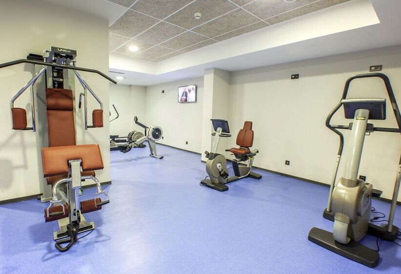 هتل Royal Tulip Skikda