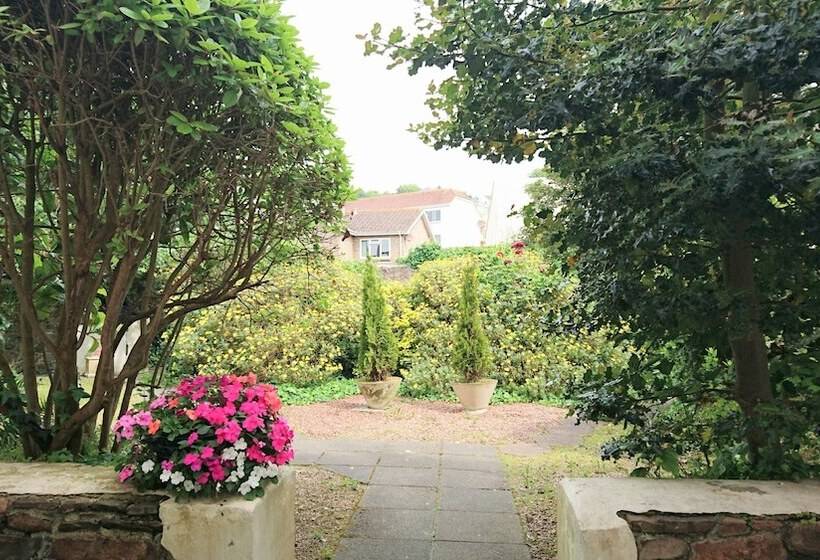 فندق Sarum Apart