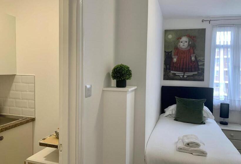 فندق Sarum Apart