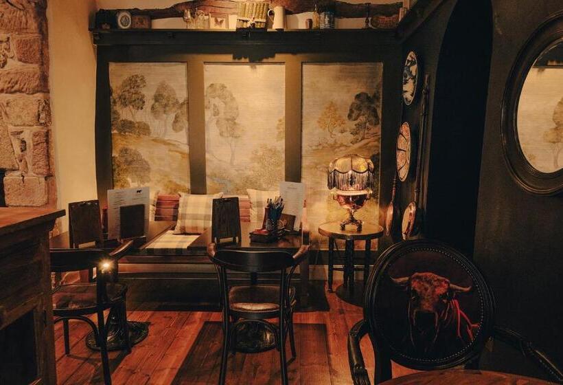 בית מלון כפרי The Bull And Townhouse, Beaumaris  The Inn Collection Group