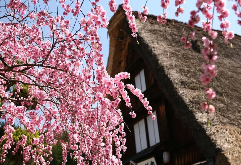 Hotel Ooedo Onsen Monogatari Premium Gero Honkan