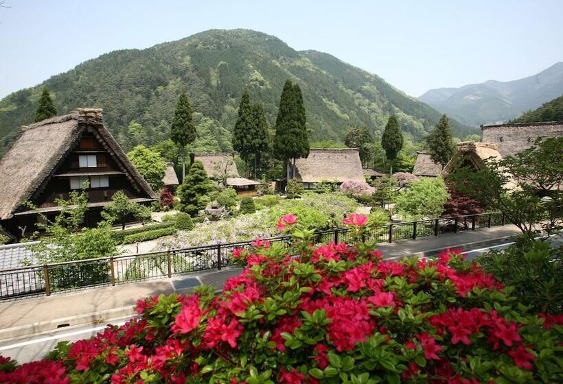 Hotel Ooedo Onsen Monogatari Premium Gero Honkan