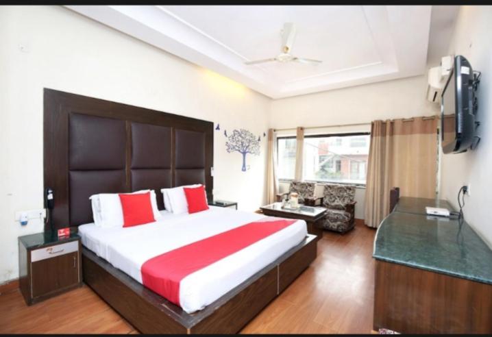 فندق Zo Amar Sector 17 Isbt