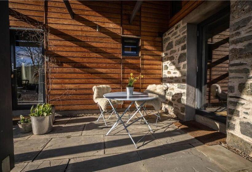 مبيت وإفطار The Steading