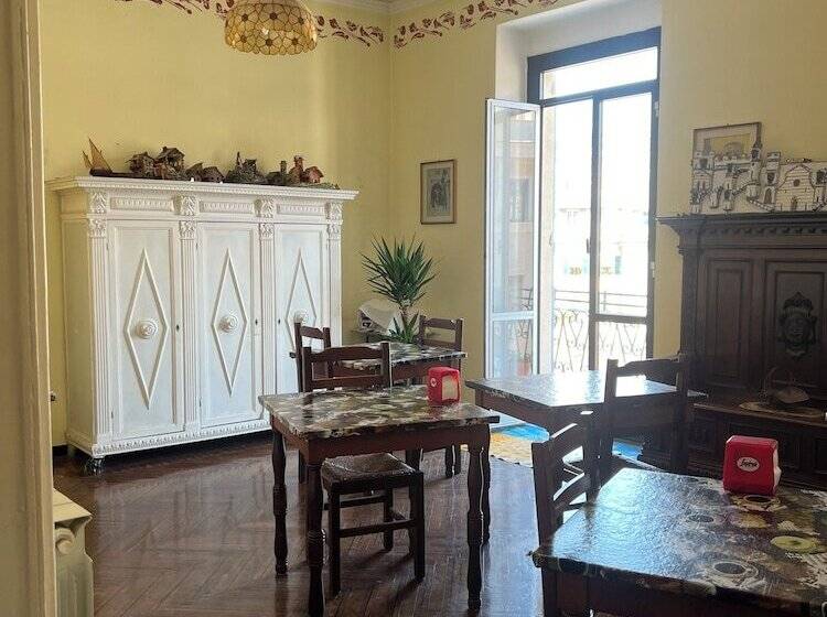 هتل Albergo Astro