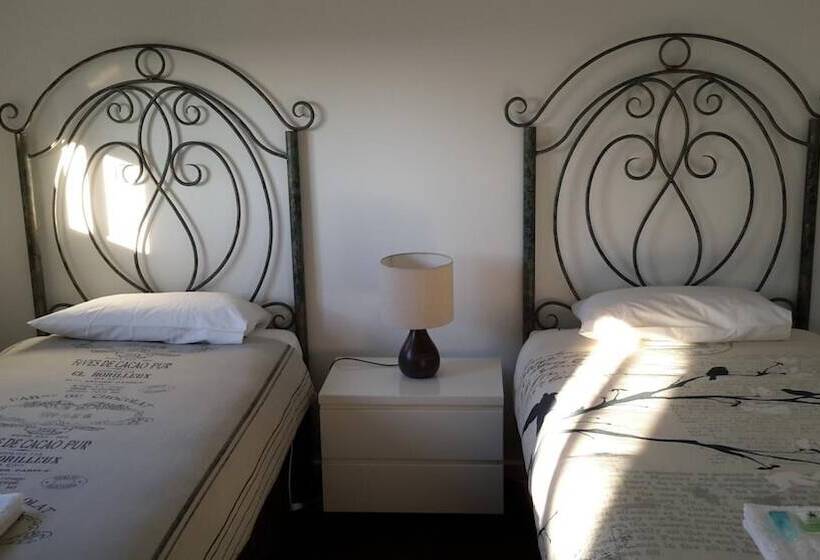 فندق Bay View Holiday Village