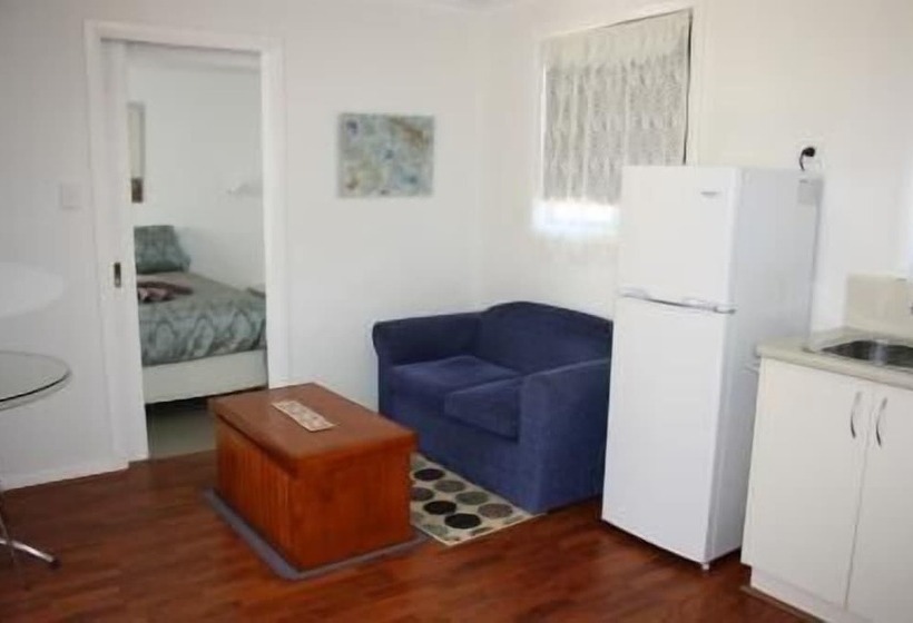 فندق Bay View Holiday Village