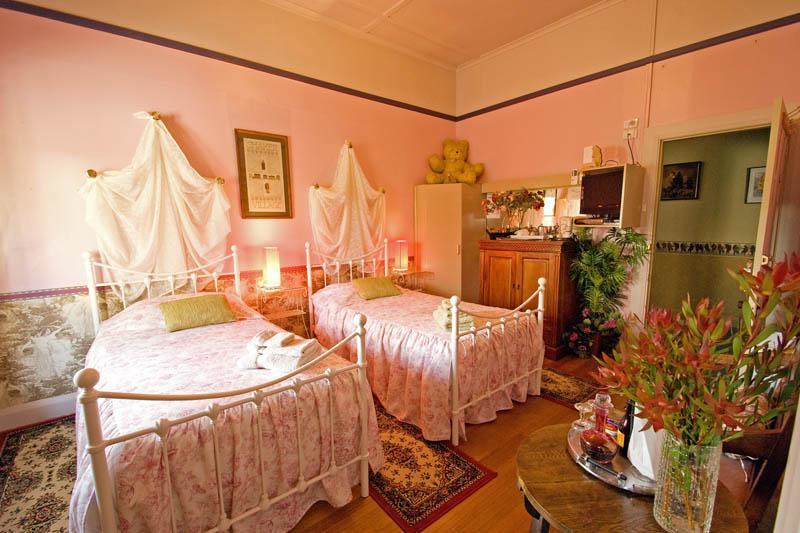 فندق The Bears Went Over The Mountain