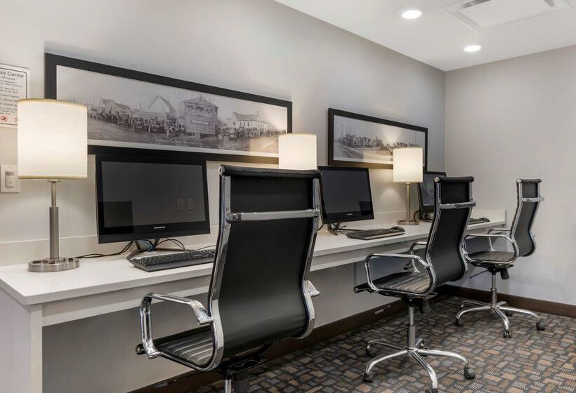 هتل Best Western Plus East Side
