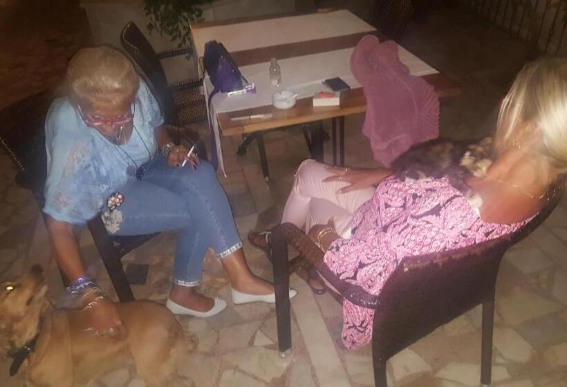 هتل Kaleiçi Ozkavak