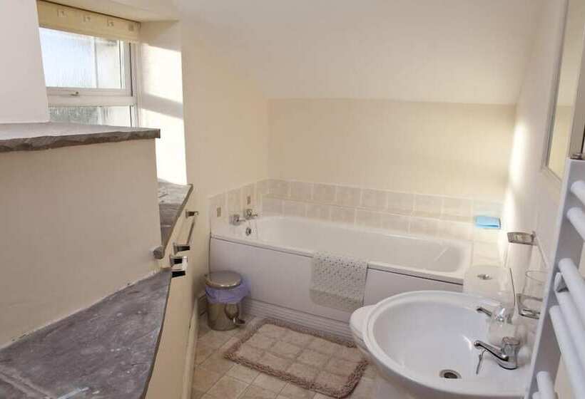 Merlin Cottages