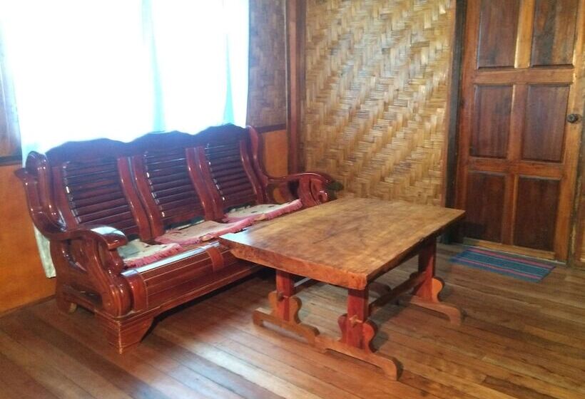 پانسیون Amandra Villa