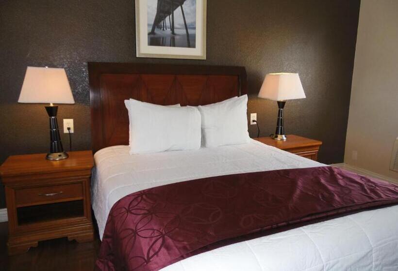 Hi Way Host Motel