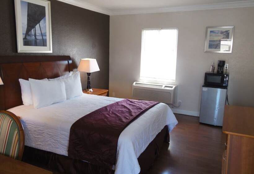 Hi Way Host Motel