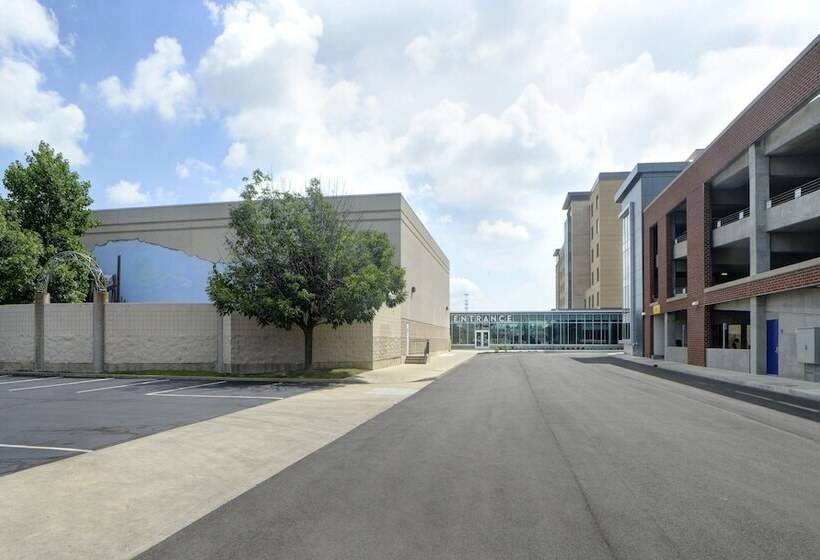בית מלון כפרי Courtyard By Marriott Muncie At Horizon Convention Center