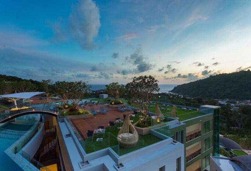 هتل Crest Resort & Pool Villas   Sha Extra Plus